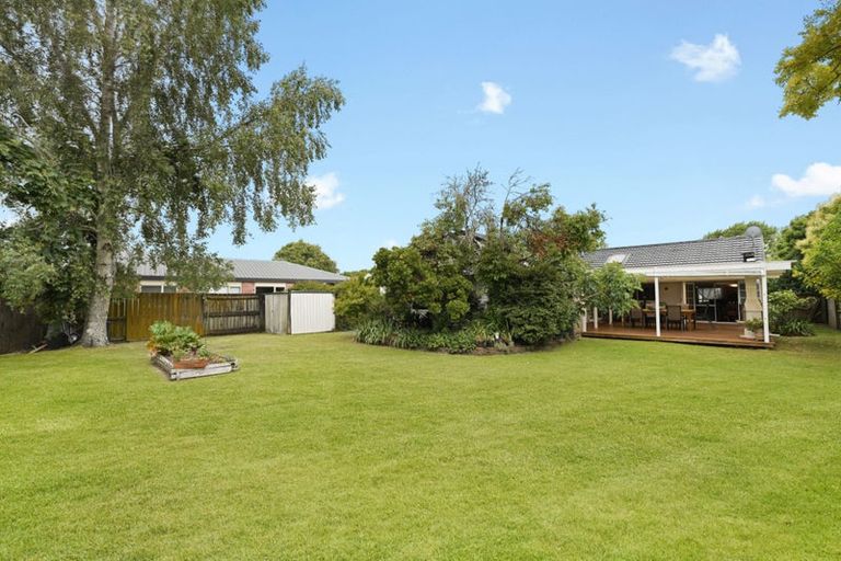 Photo of property in 37 Bouverie Crescent, Flagstaff, Hamilton, 3210