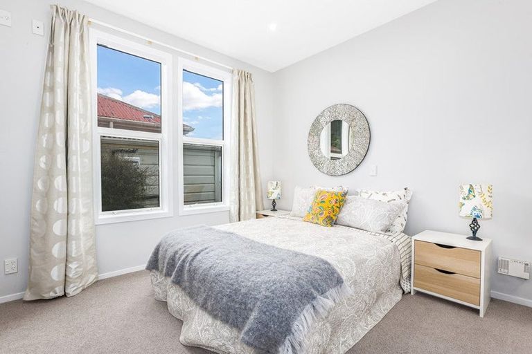 Photo of property in 5a Torless Terrace, Thorndon, Wellington, 6011