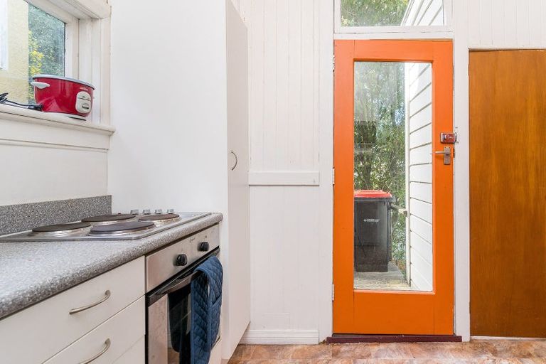 Photo of property in 1 Haddon Place, Dunedin Central, Dunedin, 9016