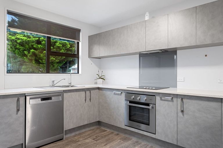 Photo of property in 16b Ottawa Road, Wainoni, Christchurch, 8061
