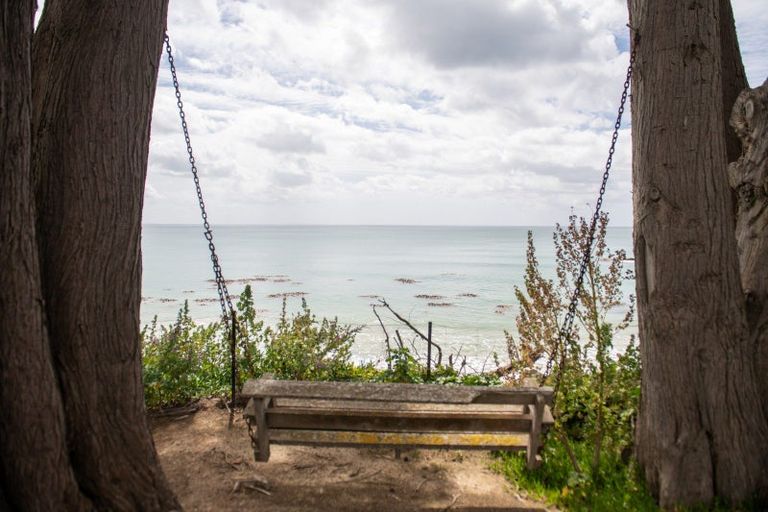 Photo of property in 506 The Nuggets Road, Ahuriri Flat, Kaka Point, 9271