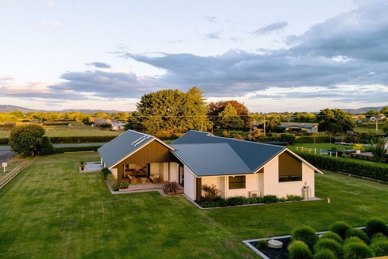 Photo of property in 99 Peake Road, Cambridge, 3493