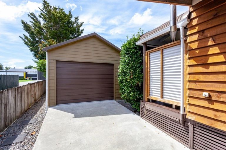 Photo of property in 127 Mckellar Place, Whangamata, 3620