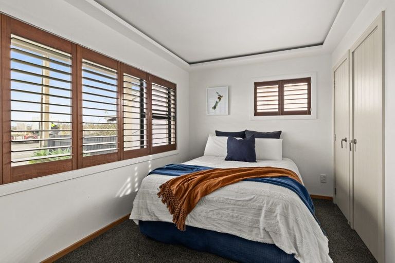 Photo of property in 62 Meeanee Quay, Westshore, Napier, 4110