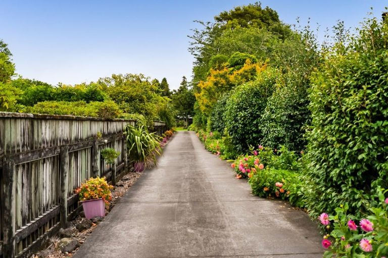 Photo of property in 17a Kauri Street, Inglewood, 4330