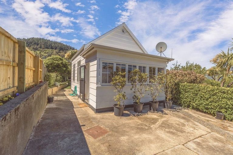 Photo of property in 40 Canterbury Street, Lyttelton, 8082