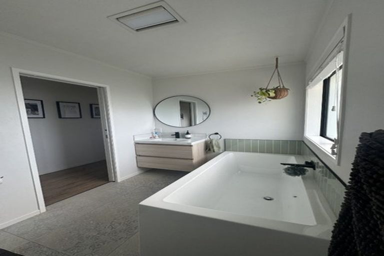 Photo of property in 6 Ranfurly Place, Te Kamo, Whangarei, 0112