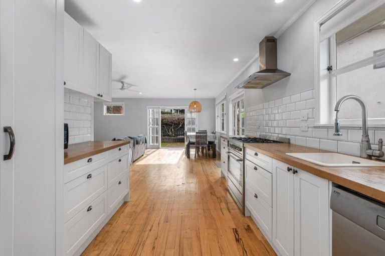 Photo of property in 25 Glenn Terrace, Otumoetai, Tauranga, 3110