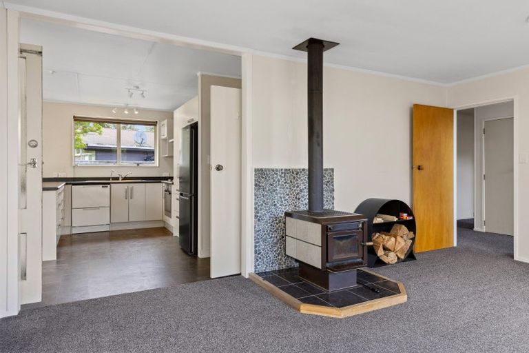 Photo of property in 23 Kereru Street, Two Mile Bay, Taupo, 3330