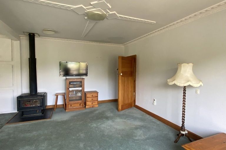 Photo of property in 56 Hampden Street, Picton, 7220