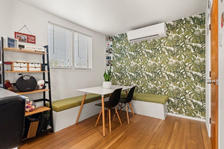 Photo of property in 7 Kinmont Crescent, Kinmont Park, Mosgiel, 9024