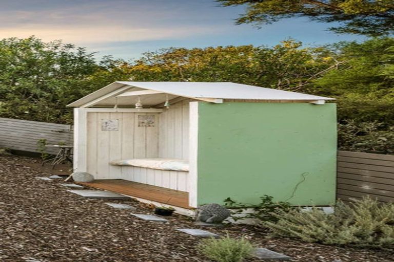 Photo of property in 82 Omana Avenue, Shelly Beach, Helensville, 0874