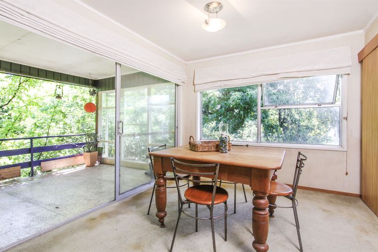 Photo of property in 201 Godley Road, Titirangi, Auckland, 0604