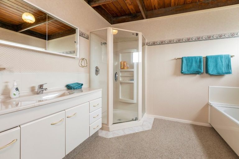 Photo of property in 33 Hinewa Road, Otumoetai, Tauranga, 3110