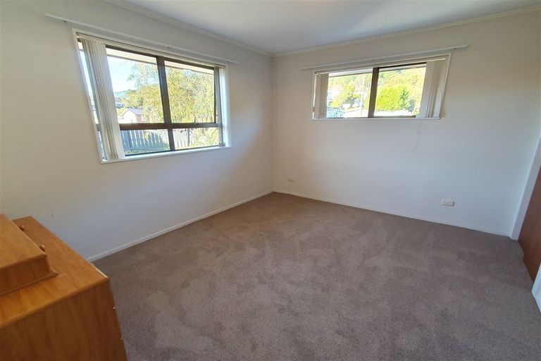 Photo of property in 155 Waikawa Road, Picton, 7220