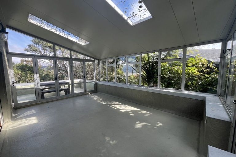 Photo of property in 70 Pembroke Road, Northland, Wellington, 6012