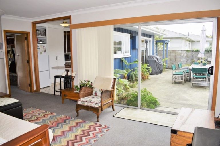 Photo of property in 24 Lemon Street, Otaki, 5512