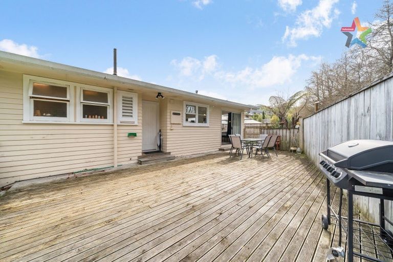 Photo of property in 5 Longfellow Street, Trentham, Upper Hutt, 5018