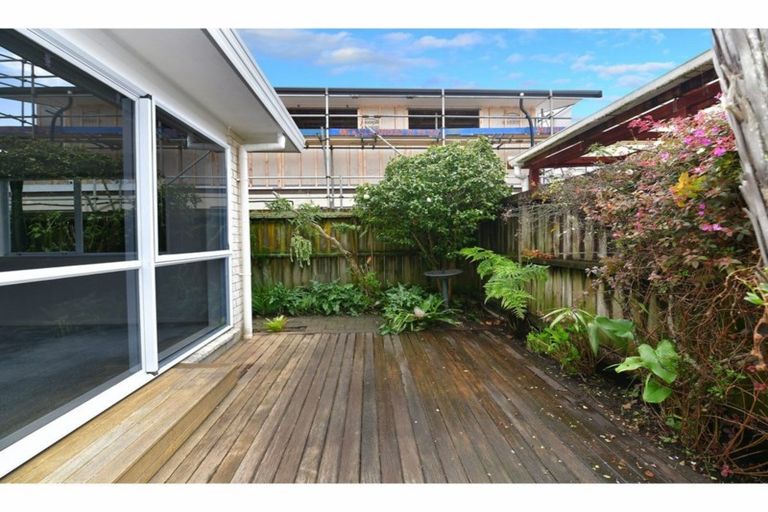 Photo of property in 2/448 Hibiscus Coast Highway, Orewa, 0931