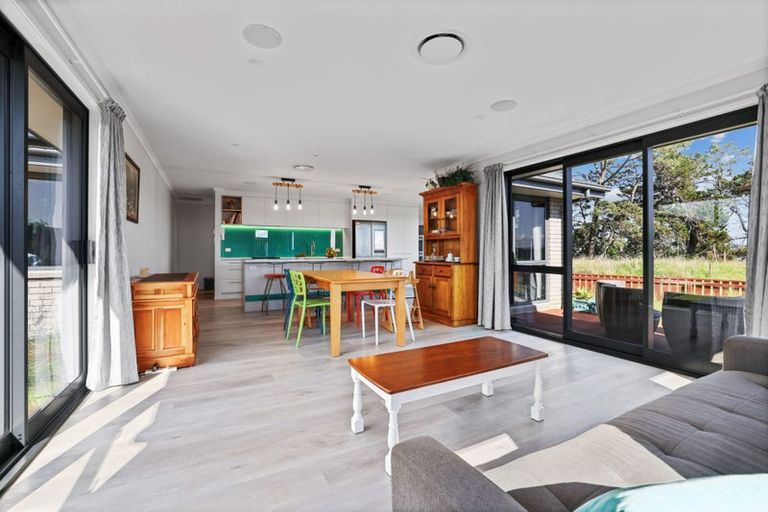 Photo of property in 14b Mclarin Road, Glenbrook, Waiuku, 2681