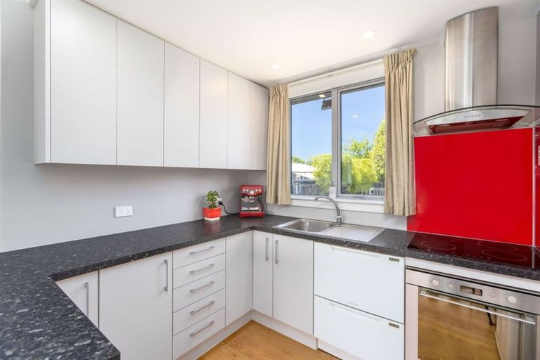 Photo of property in 214 Knowles Street, St Albans, Christchurch, 8052