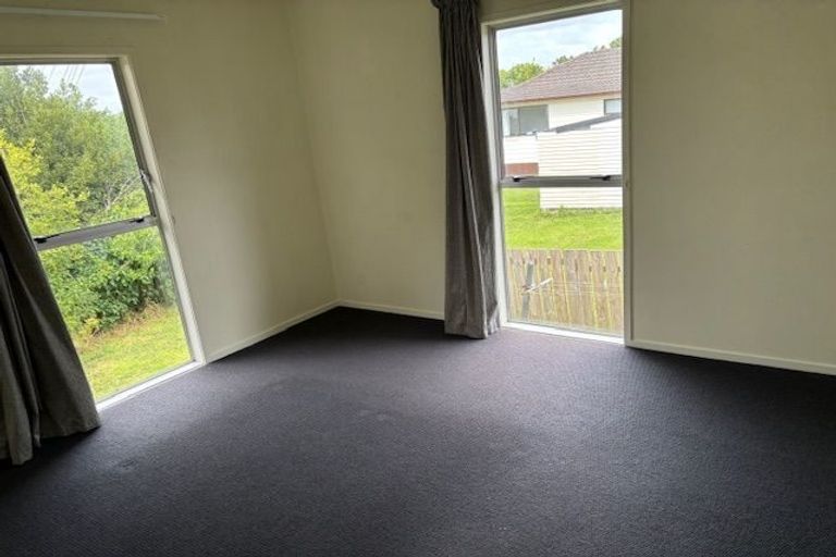 Photo of property in 28 Hiwihau Place, Glenfield, Auckland, 0629