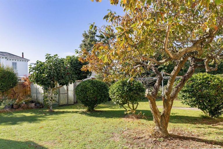 Photo of property in 67 Russell Street, Westport, 7825