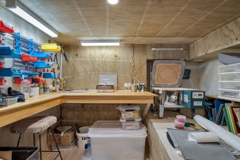 Photo of property in 100b Grand Vue Road, Kawaha Point, Rotorua, 3010