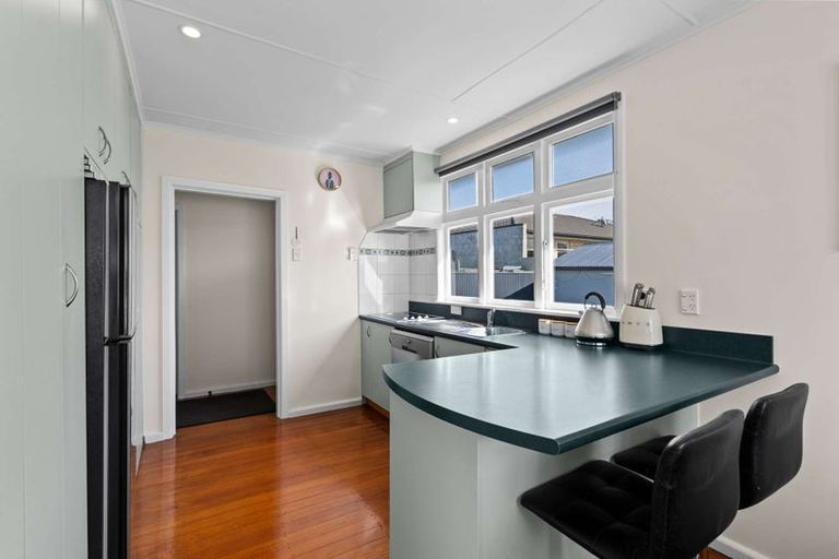 Photo of property in 14 Mersey Street, South Hill, Oamaru, 9400