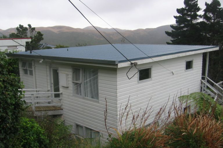 Photo of property in 49 Huntingdon Street, Northland, Wellington, 6012