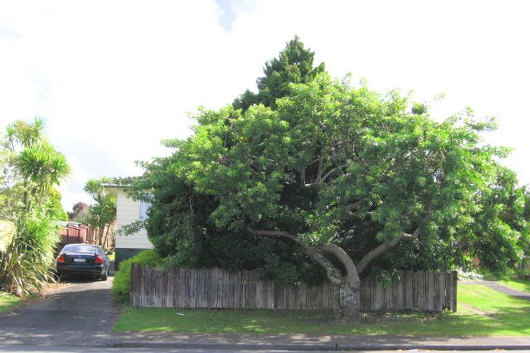 Photo of property in 75 Solar Road, Glen Eden, Auckland, 0602