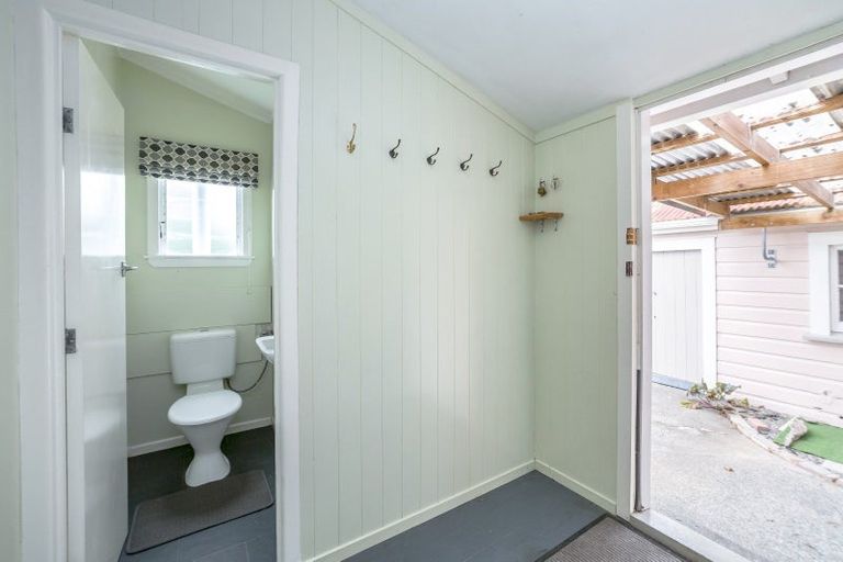 Photo of property in 6 Hayward Street, Featherston, 5710