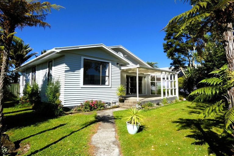 Photo of property in 40 Disraeli Street, Westport, 7825