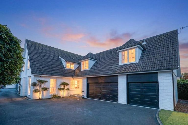 Photo of property in 96 Glandovey Road, Fendalton, Christchurch, 8052