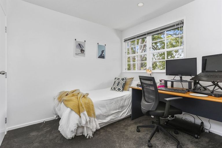 Photo of property in 8 Illana Place, Ranui, Auckland, 0612