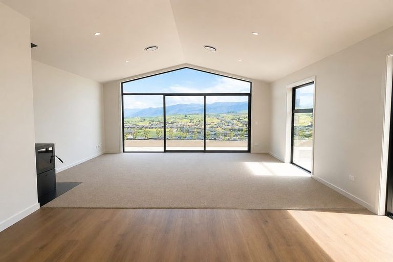 Photo of property in 117 Spur Ridge Rise, Jacks Point, 9371