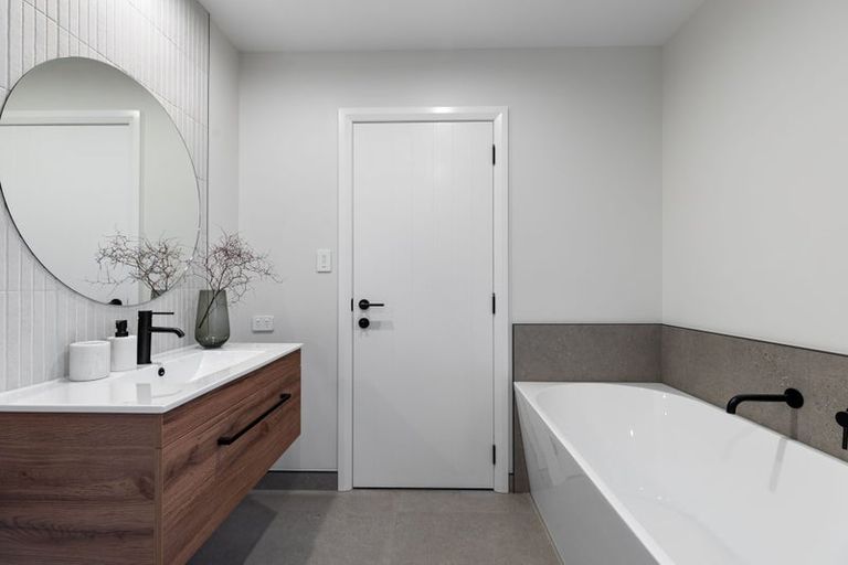 Photo of property in 20 Mangatainoka Lane, Awapuni, 4412