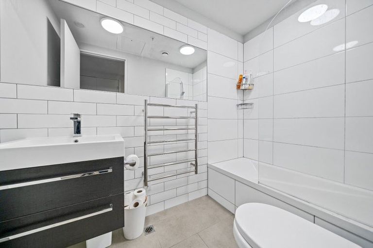 Photo of property in Detroit Apartments, 201/181u Tasman Street, Mount Cook, Wellington, 6021