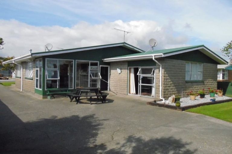 Photo of property in 55 Hoffman Street, Hokitika, 7810