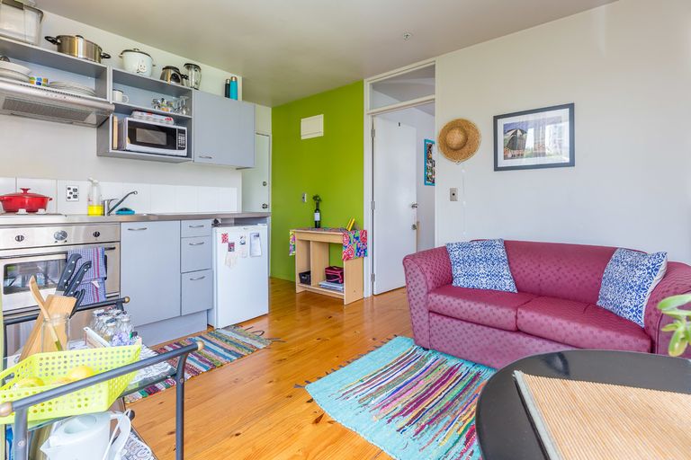 Photo of property in 8 Scotia Place, Te Kamo, Whangarei, 0112