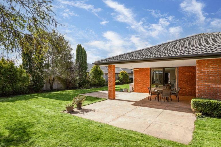 Photo of property in 18 Parkside Crescent, Northwood, Christchurch, 8051