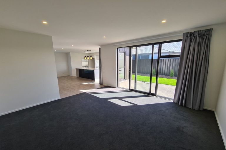 Photo of property in 21 Ranginui Drive, Kaiapoi, 7630