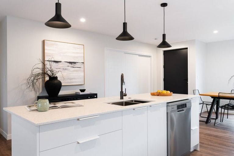 Photo of property in 24 Halo Green, Peacocke, 3206