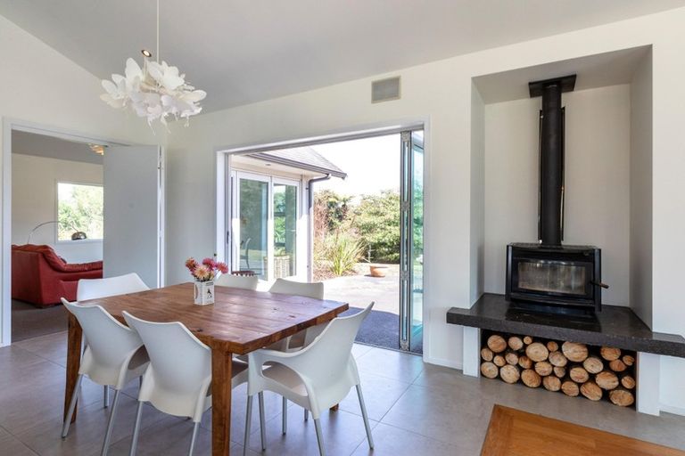 Photo of property in 218 Tarata Road, Inglewood, 4387