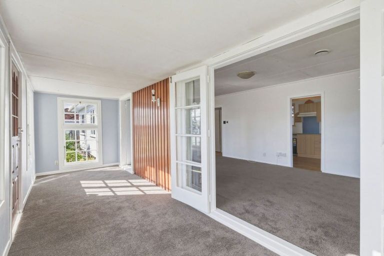 Photo of property in 5 Iwiroa Terrace, Durie Hill, Whanganui, 4500