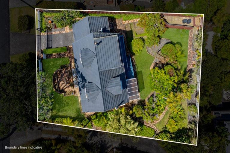 Photo of property in 41 Montgomery Avenue, Rothesay Bay, Auckland, 0630