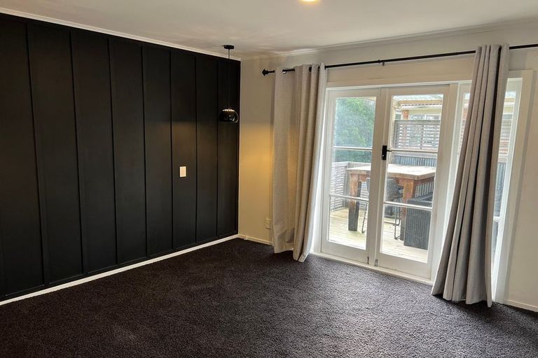 Photo of property in 55 Marellen Drive, Red Beach, 0932