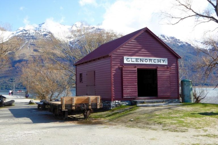 Photo of property in 12 Woodley Place, Glenorchy, 9372