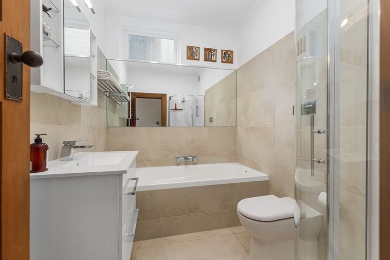 Photo of property in 35 Karepa Street, Brooklyn, Wellington, 6021