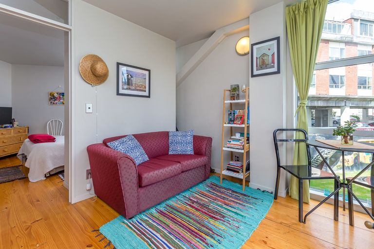 Photo of property in 8 Scotia Place, Te Kamo, Whangarei, 0112